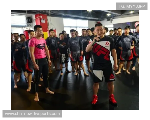 UFC搏击反应与闪避训练：打造瞬间反应力的终极秘籍