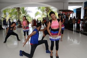 开云体育网址-球迷文化创新：线上线下结合的新潮流，球迷网络